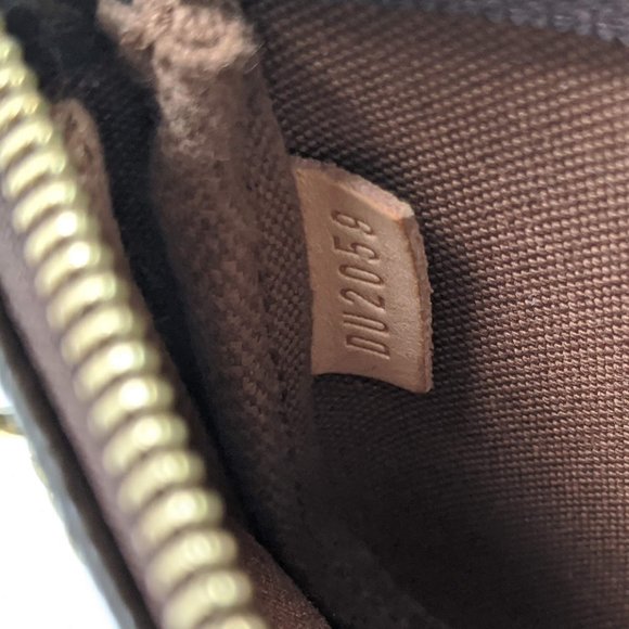 SOLD Louis Vuitton Monogram Pochette Accessoires - Picture 7 of 8